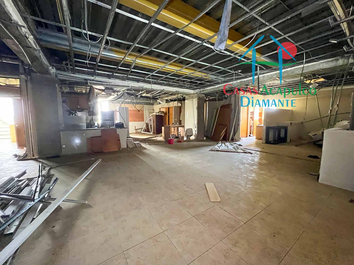 Galápagos 1001 - Estancia después de Otis 5